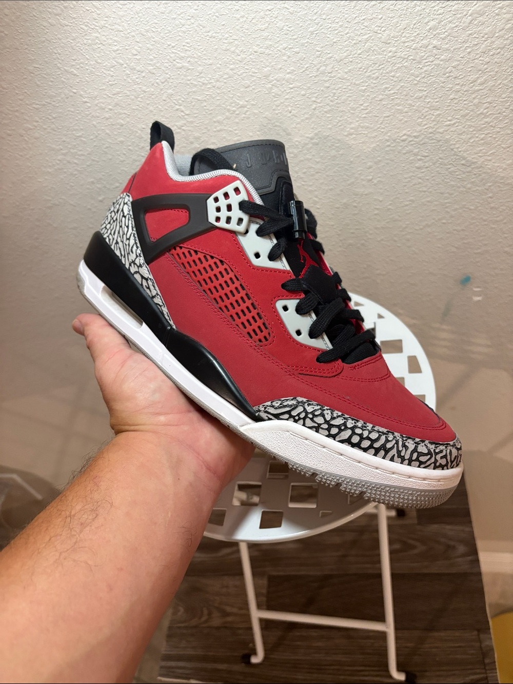 Jordan Spizike Low Toro Red Black Size 11 FQ1759-600